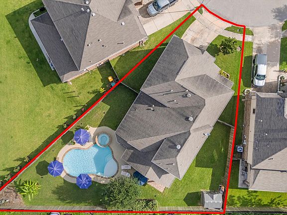 3rd image of 16551 Winthrop Bend Dr