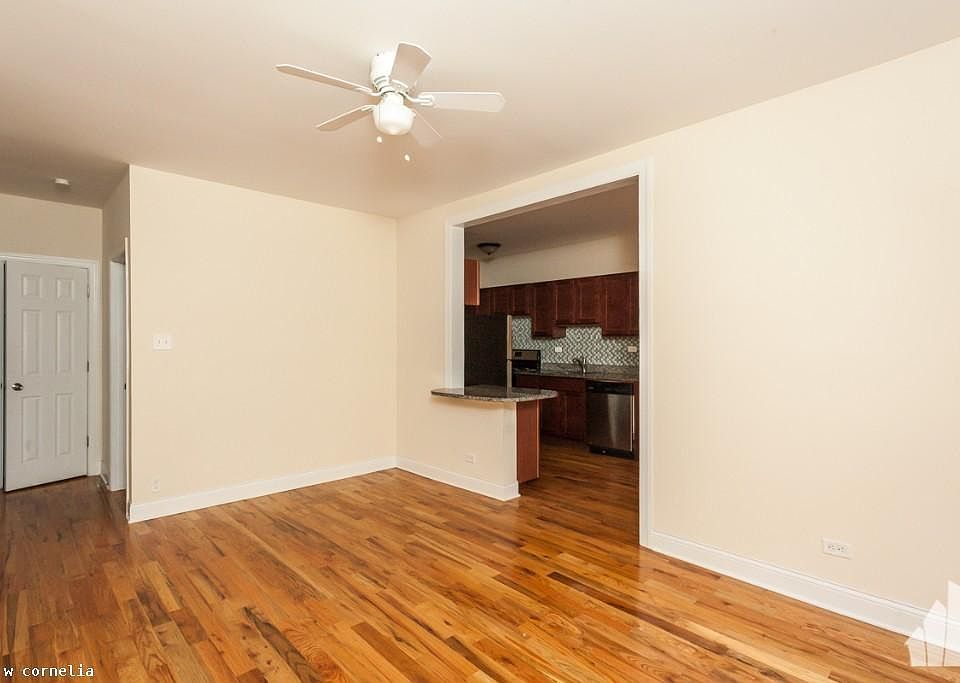 1st image of 622 W Cornelia Ave #223