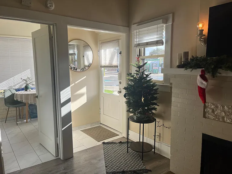 2301 De La Vina St #A — Photo 19