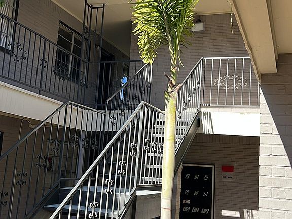 2nd image of 1108 W Fern Ave APT 5