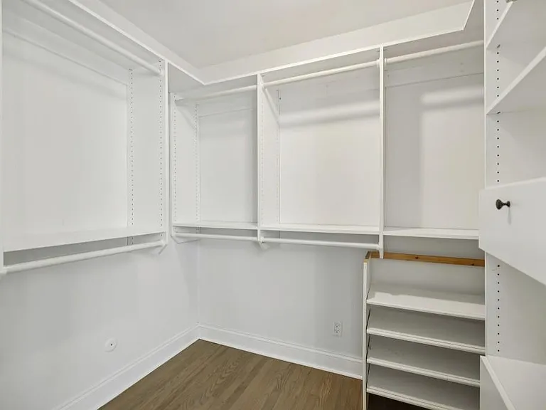 1905 Gainsborough Dr — Photo 39