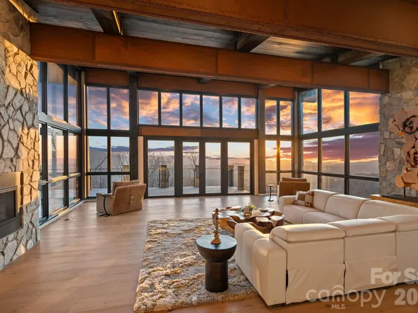 404 Silver Eagle Trl, Banner Elk, NC 28604