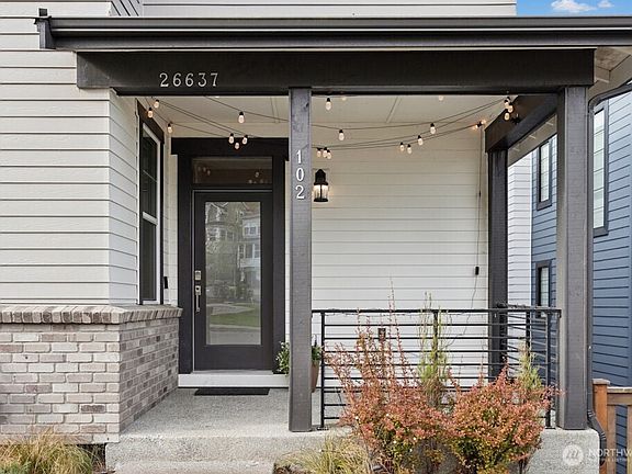 2nd image of 26637 NE Boyd Way #102