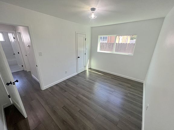 3rd image of 3572 Nile St