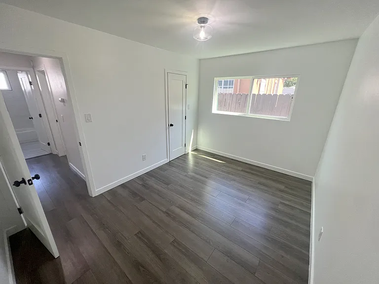 3572 Nile St — Photo 3