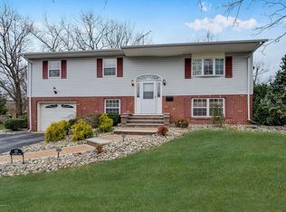 108 Greymoor Rd, Howell, NJ 07731