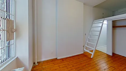Rented by Bond New York