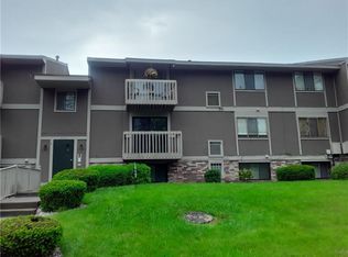 2455 Brookledge Rd APT B22, Bridgeville, PA 15017