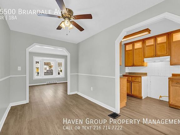5th image of 25500 Briardale Ave