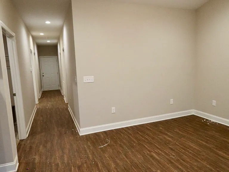 612 Vang Ct #612 — Photo 13