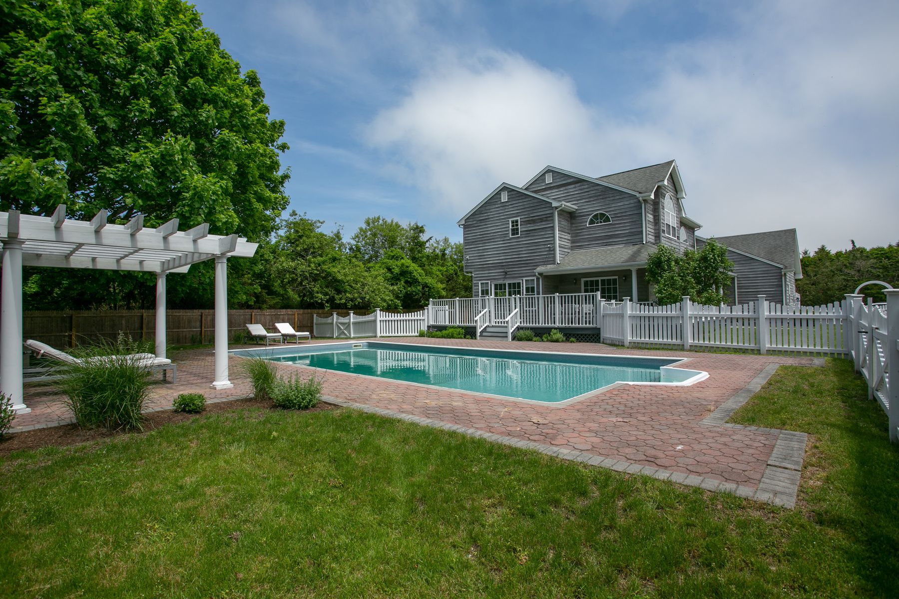 37 Tanners Neck Ln, Westhampton, NY 11977 | Out East