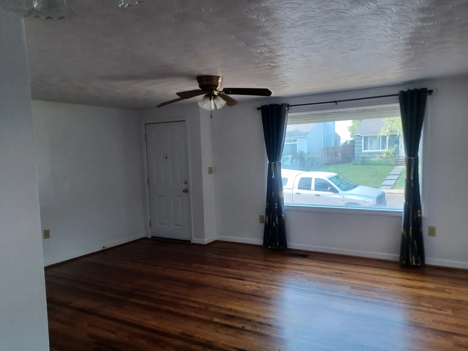 4 bed, 1600 sqft, $1,750 — Photo 3