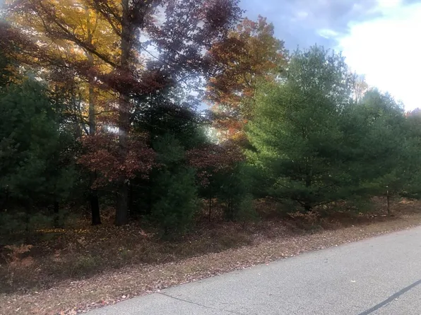 6225 Cedar Trce #28, Stanwood, MI 49346