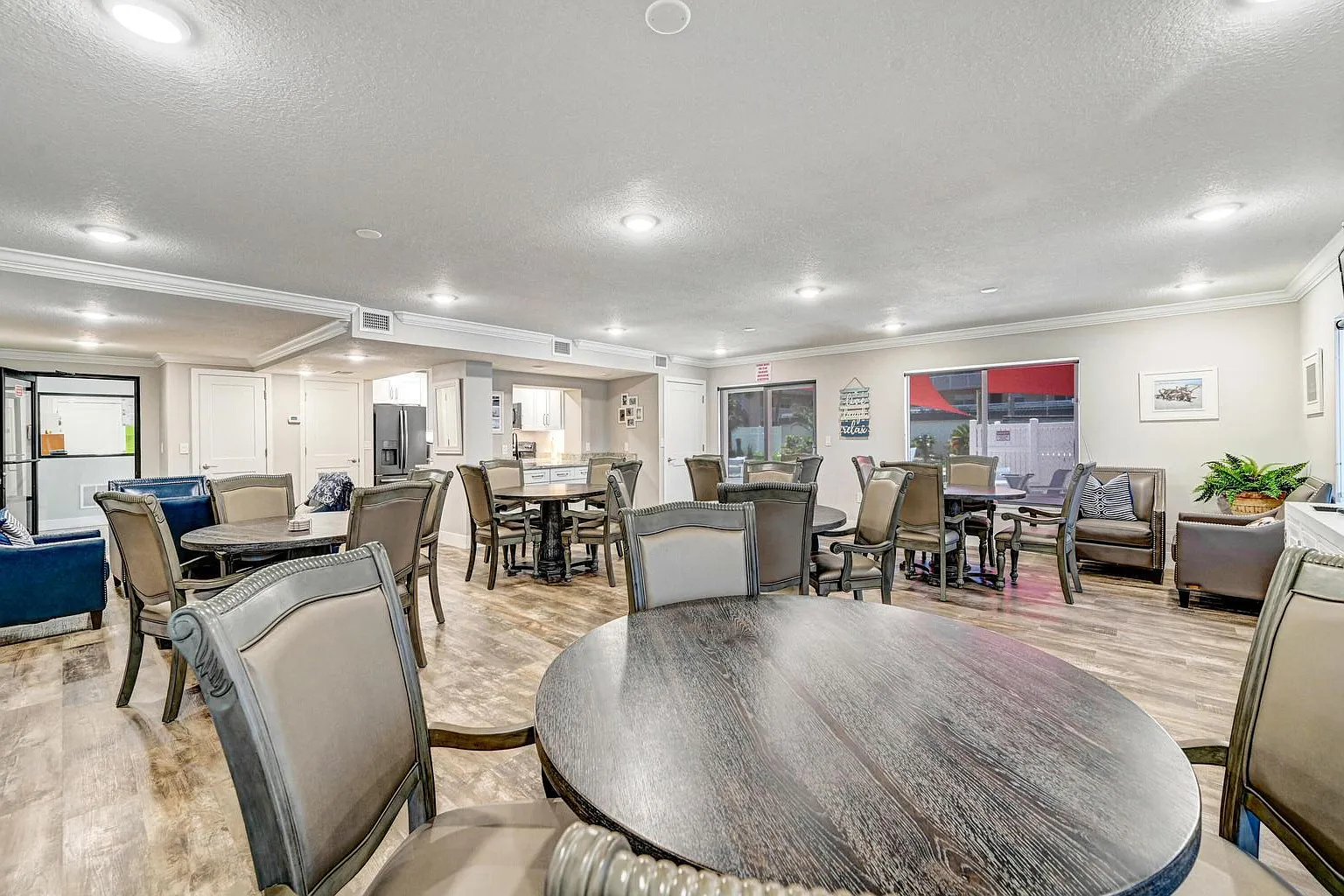 2 bed, 2.0 bath, 1478 sqft, $2,800 — Photo 2