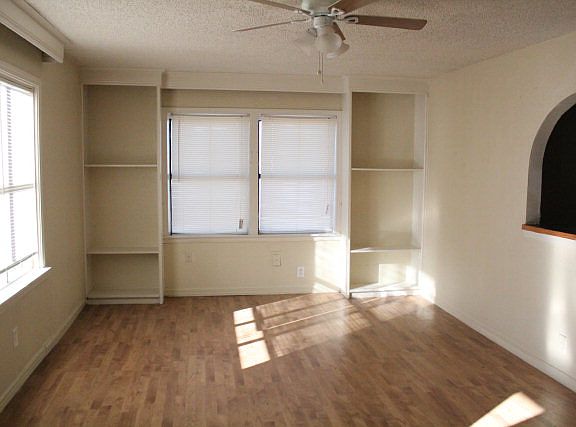 4th image of 1001 E 35th St