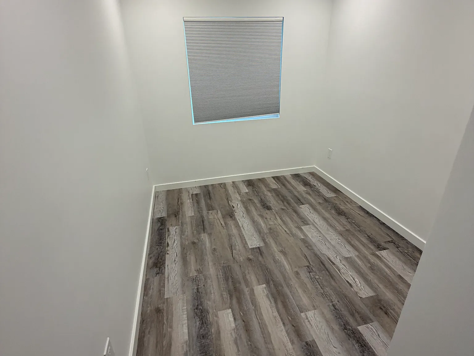1 bed, 350 sqft, $1,700 — Photo 2