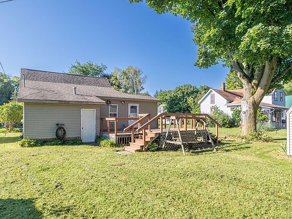 4th image of 273 E Angel Ave