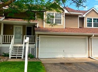 6600 Upper 23rd St N, Oakdale, MN 55128