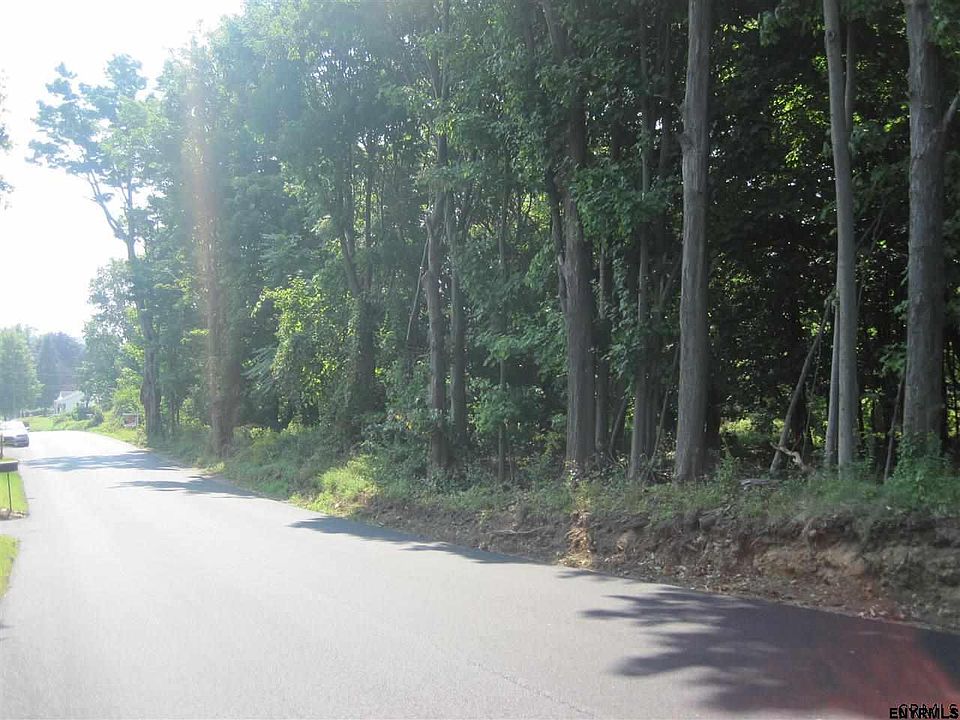 2nd image of 9 Liberty Rd