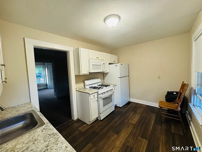 72 Main St #2 — Photo 3