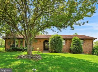 2 W Rosebud Rd, Myerstown, PA 17067