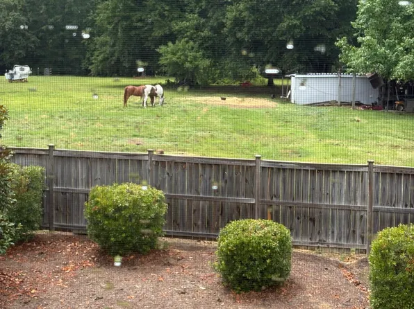 904 Clearhaven Ln, Fuquay Varina, NC 27526