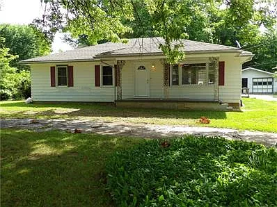 1508 S Elm St photo 1
