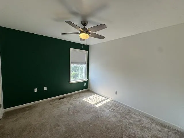 136 Alliance Ct — Photo 26