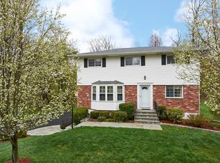 7 Downey Rd, Ossining, NY 10562