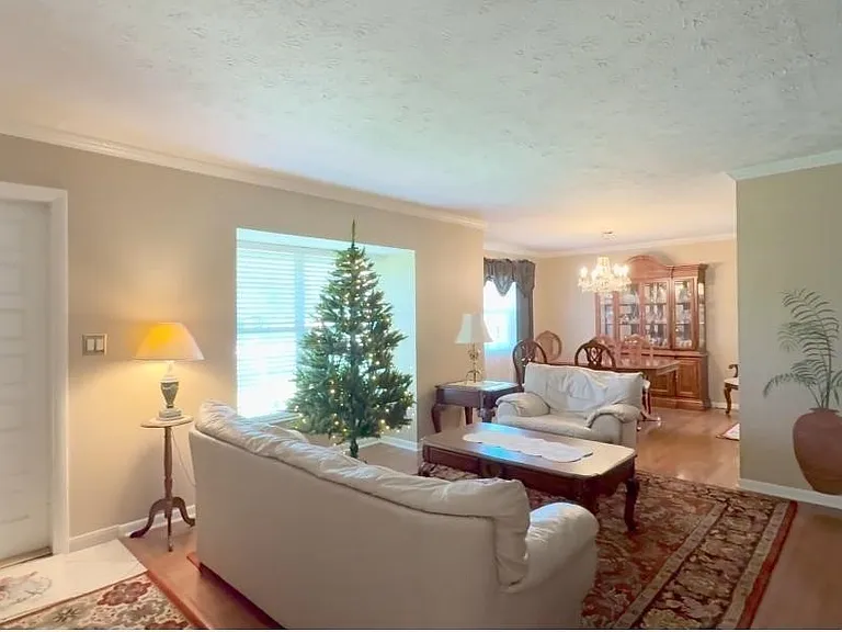 8319 Terracewood Cir — Photo 9