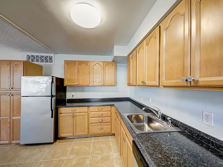 1700 Rexford Dr #104 — Photo 5