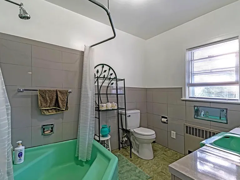 300 Edgedale Dr — Photo 25
