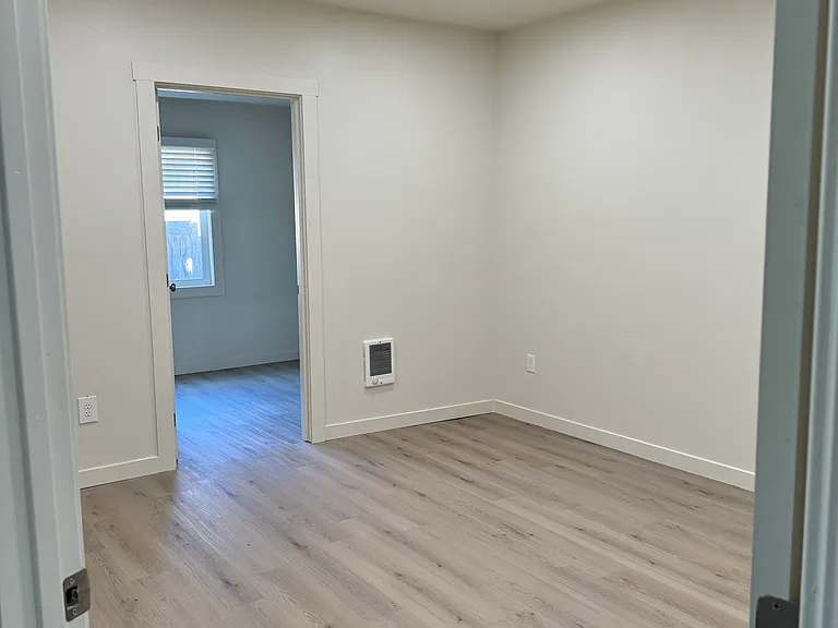 607 Balm St — Photo 10