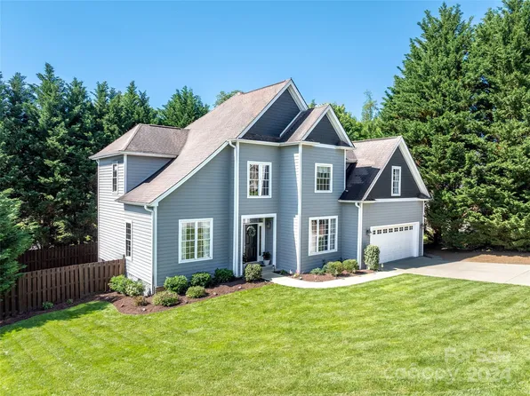 16 Rose Of Sharon Way, Candler, NC 28715