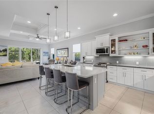 838 95th Ave N, Naples, FL 34108