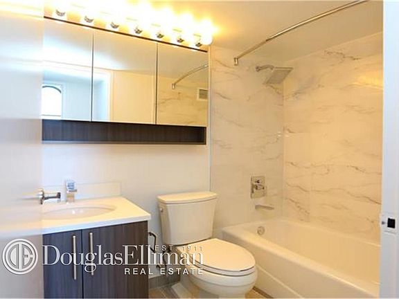 4th image of 666 Greenwich St APT 216