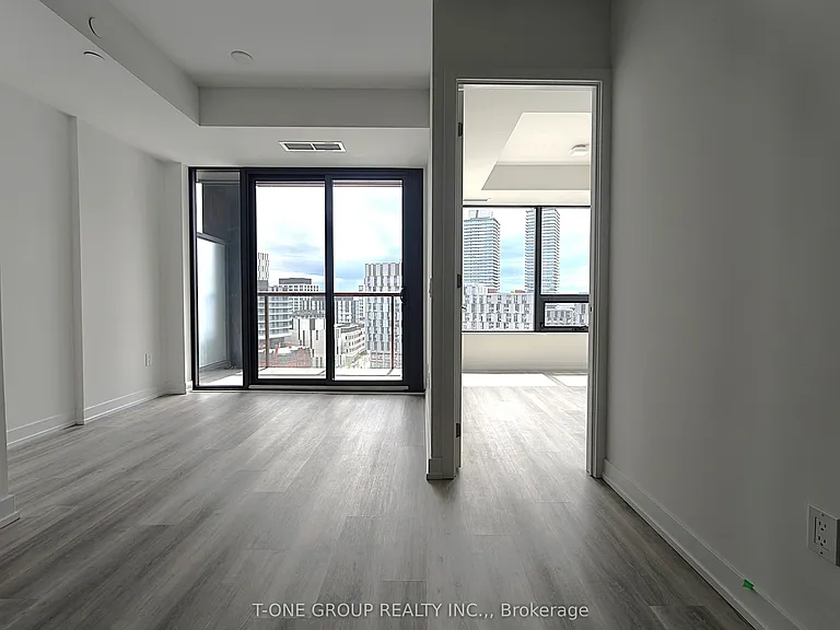 28 Eastern Ave #LPH09 — Photo 5