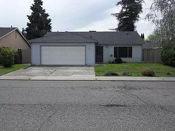 1360 Jennifer St photo 1