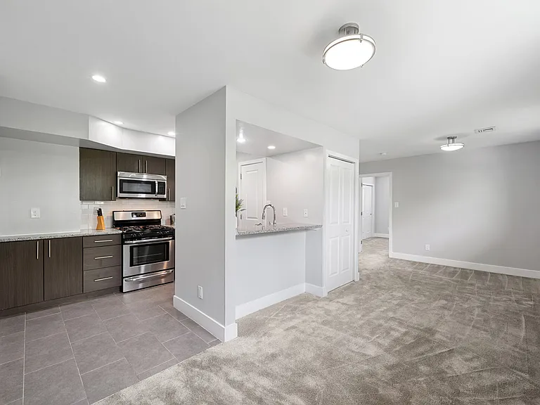Rock Hill Apartments — Photo 6