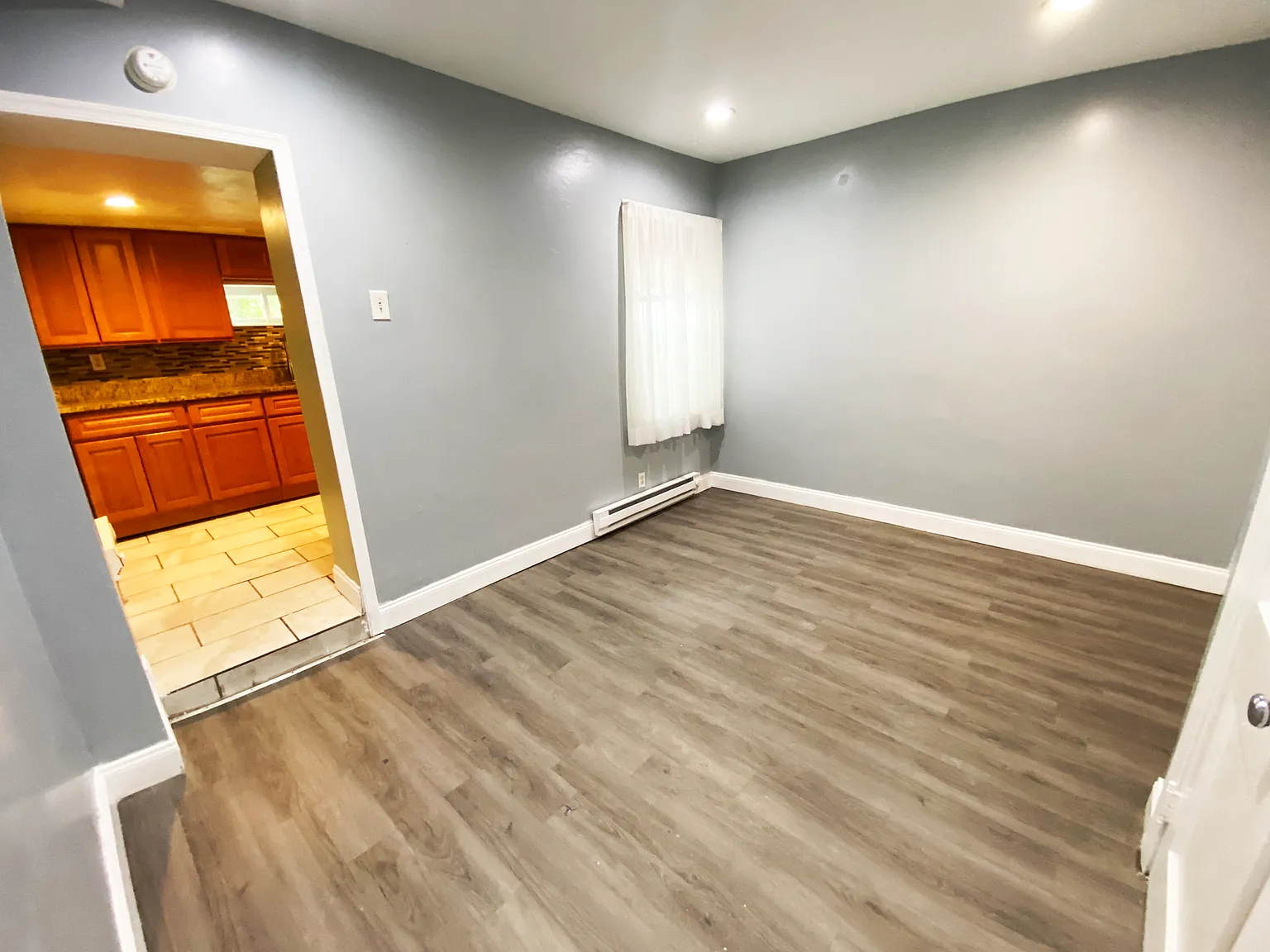 2 bed, $1,200 — Photo 2