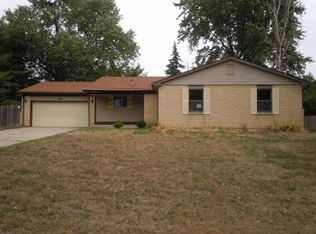 3990 Pineview Ln, Greenwood, IN