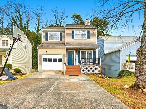 6535 Sevenoaks Dr, Tucker, GA 30084