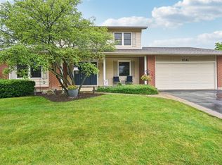 1541 White Trl, Elk Grove Village, IL 60007