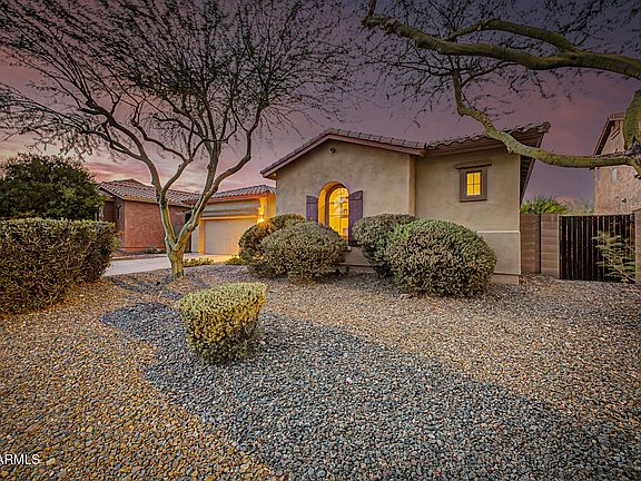 3rd image of 13388 W CHAPAROSA Way