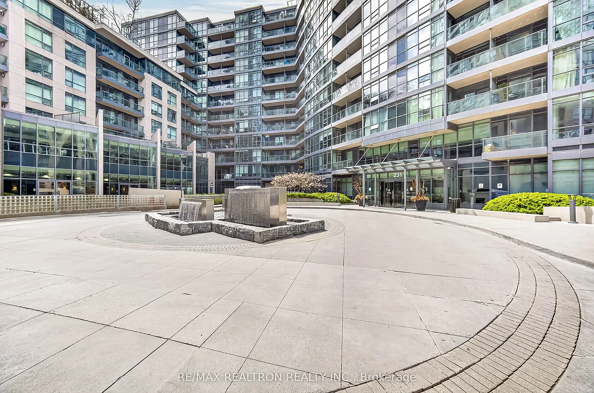 Building Photo - 231 Fort York Blvd #2505