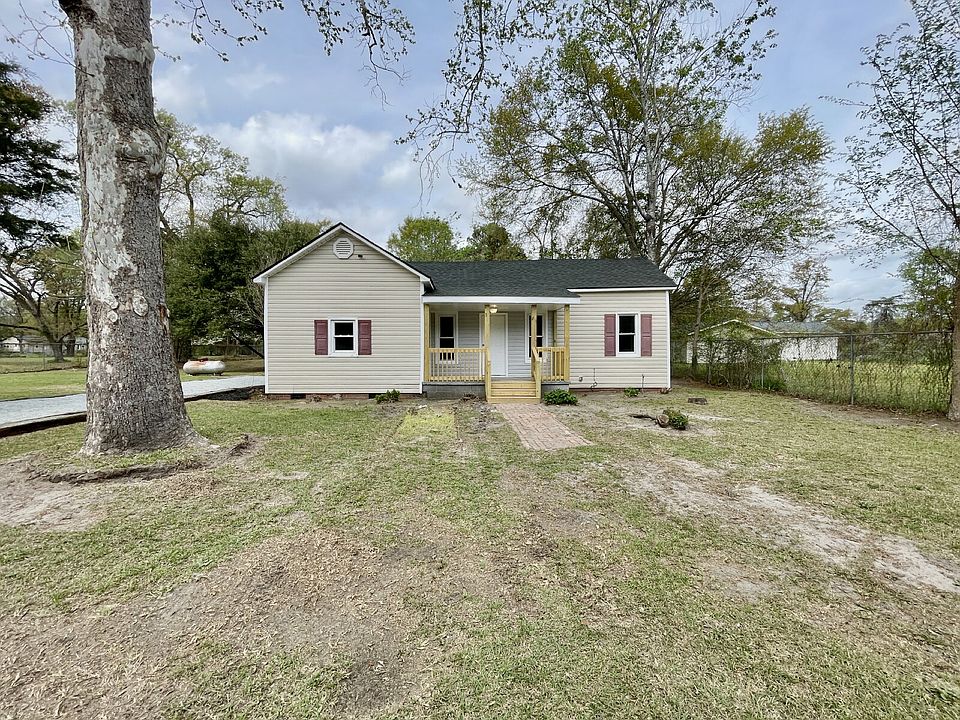 1st image of 318 Grimes St