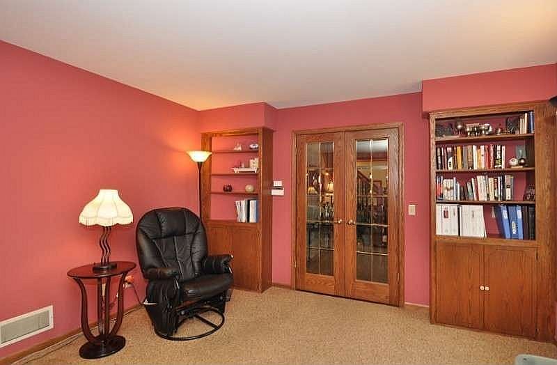 1st image of 2390 Chanticleer Dr