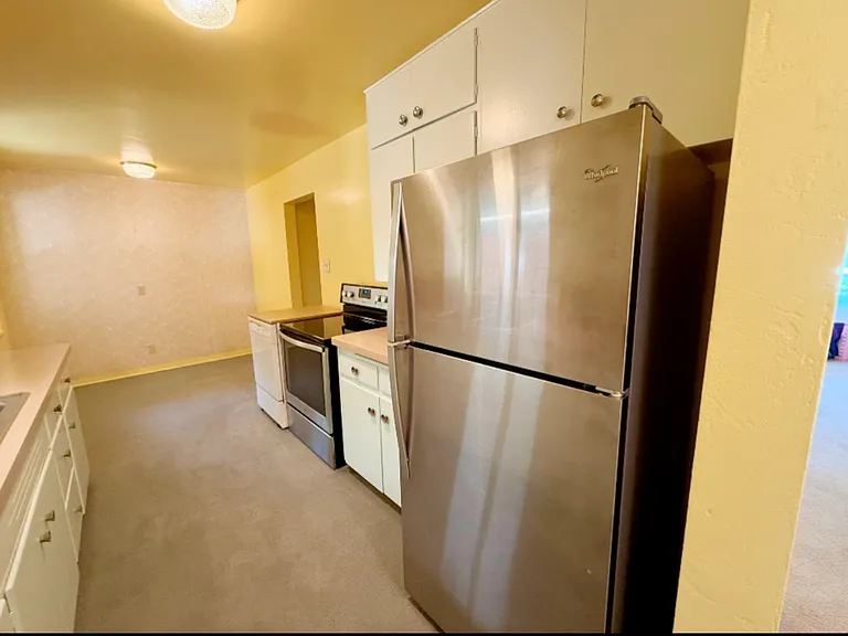 1333 Lafayette Dr NE — Photo 4