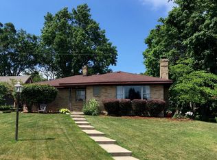 1655 Oswego St NW, Grand Rapids, MI 49504