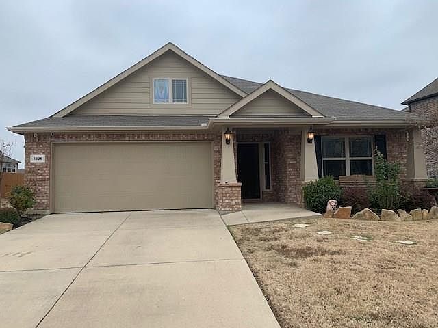 1st image of 1325 Palestine Dr